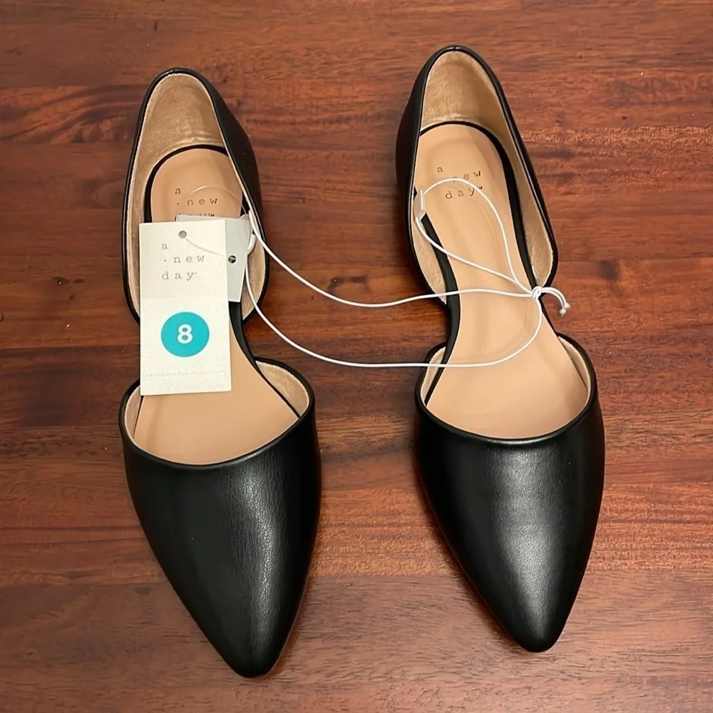 A New Day flat woman’s Black Julie Ae126 show new size  8
